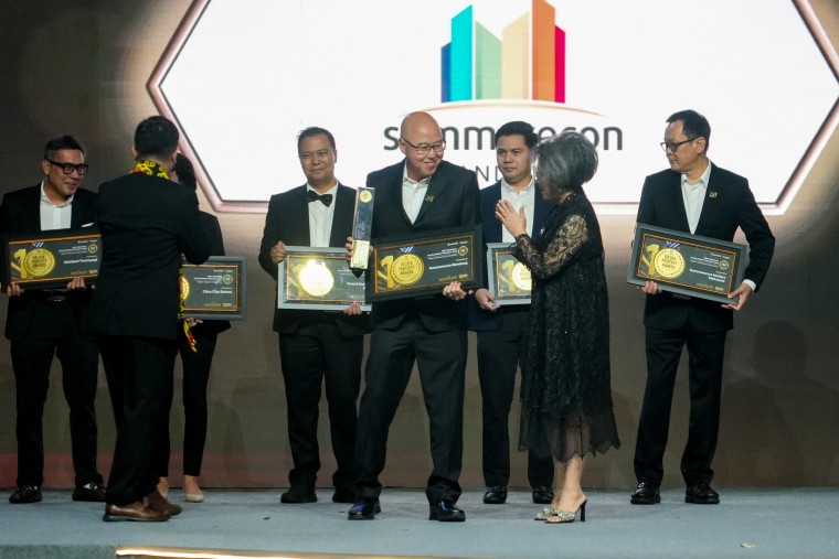 (Kompas.com) Summarecon Bandung Torehkan Prestasi Best of The Best GPA 2025